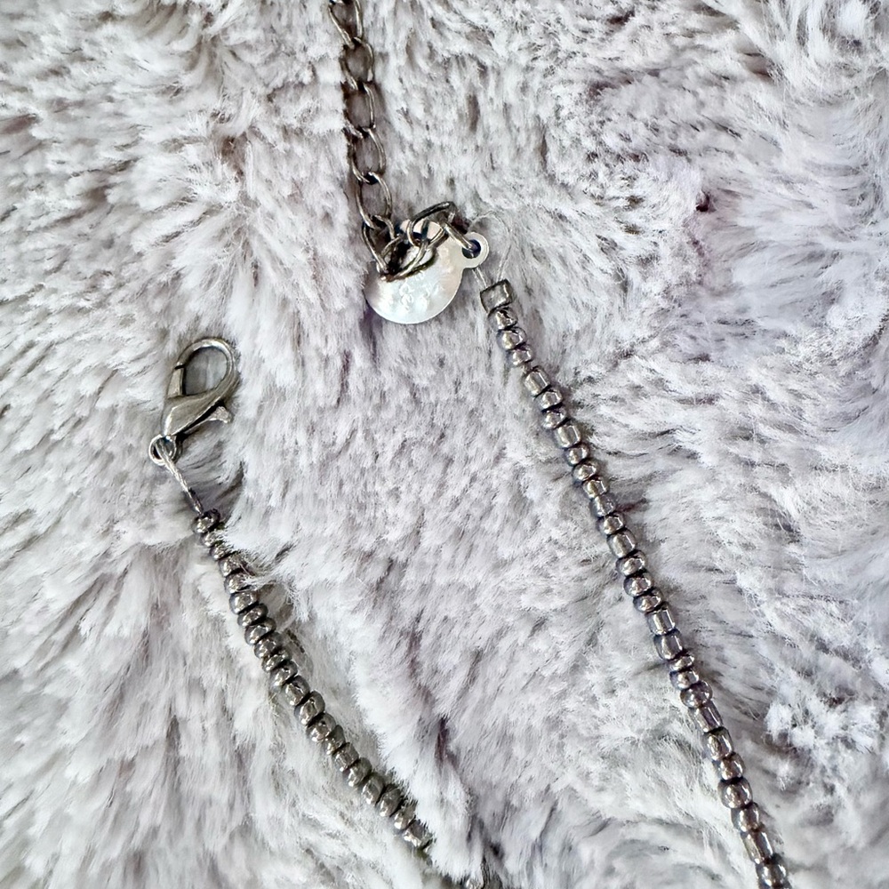 Silver and Black Beaded Necklace - Picture 4 of 6